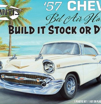 1957 Chevrolet Bel Air Hardtop Stock Drag 1/25 Scale Model Kit