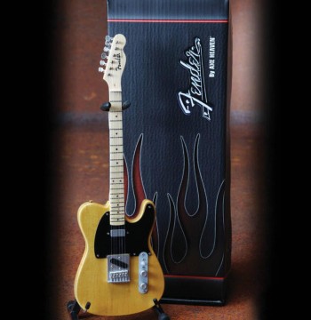 Axe Heaven Fender Telecaster Butterscotch Blonde Miniature Guitar FT-001