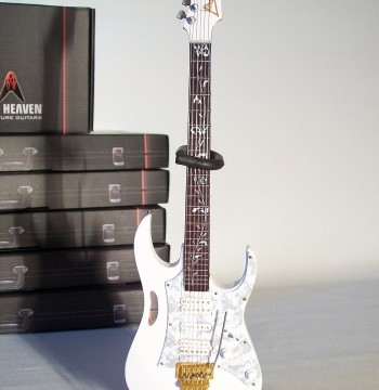 Axe Heaven Steve Vai Signature White JEM Mini Guitar Replica Collectible SV-130